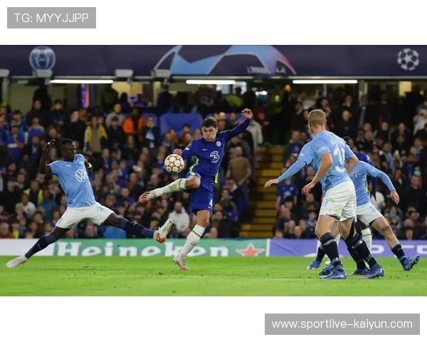 克里斯滕森精彩抽射破门助法兰克福主场领先利物浦