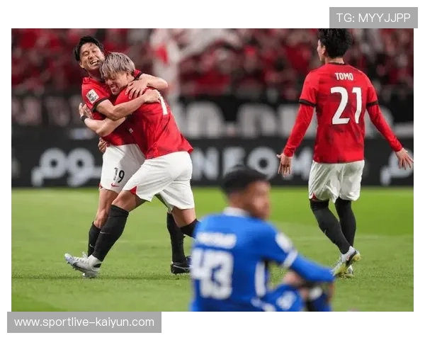 世俱杯球员入场仪式美式化,浦和队长忘握手致歉 世俱杯球员入场仪式美式化,浦和队长忘握手致歉